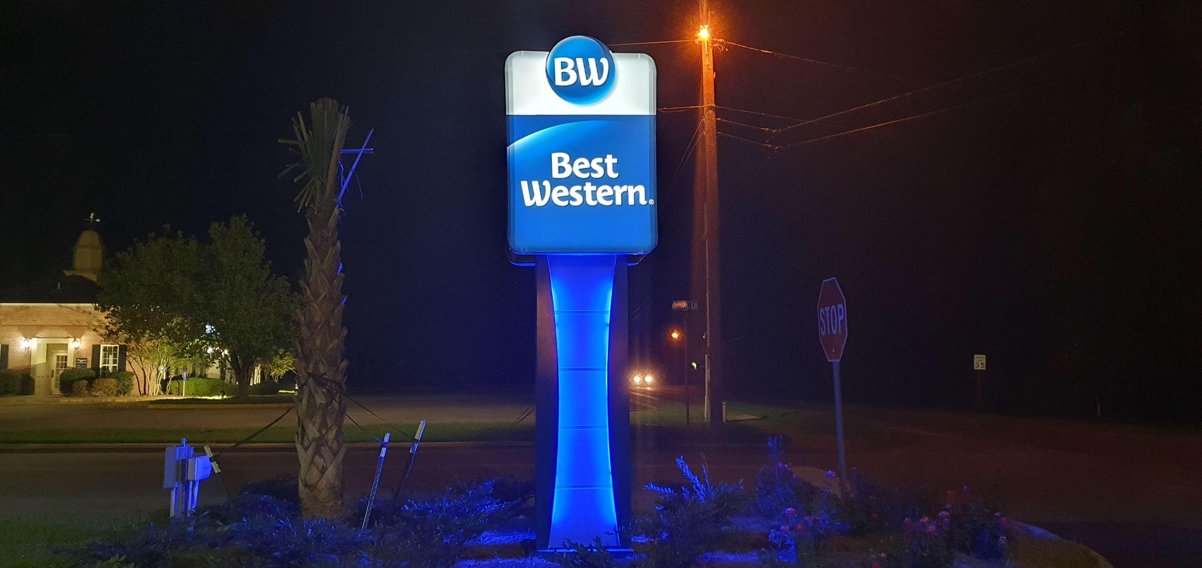 Best Western John Muir Inn Martinez Bagian luar foto