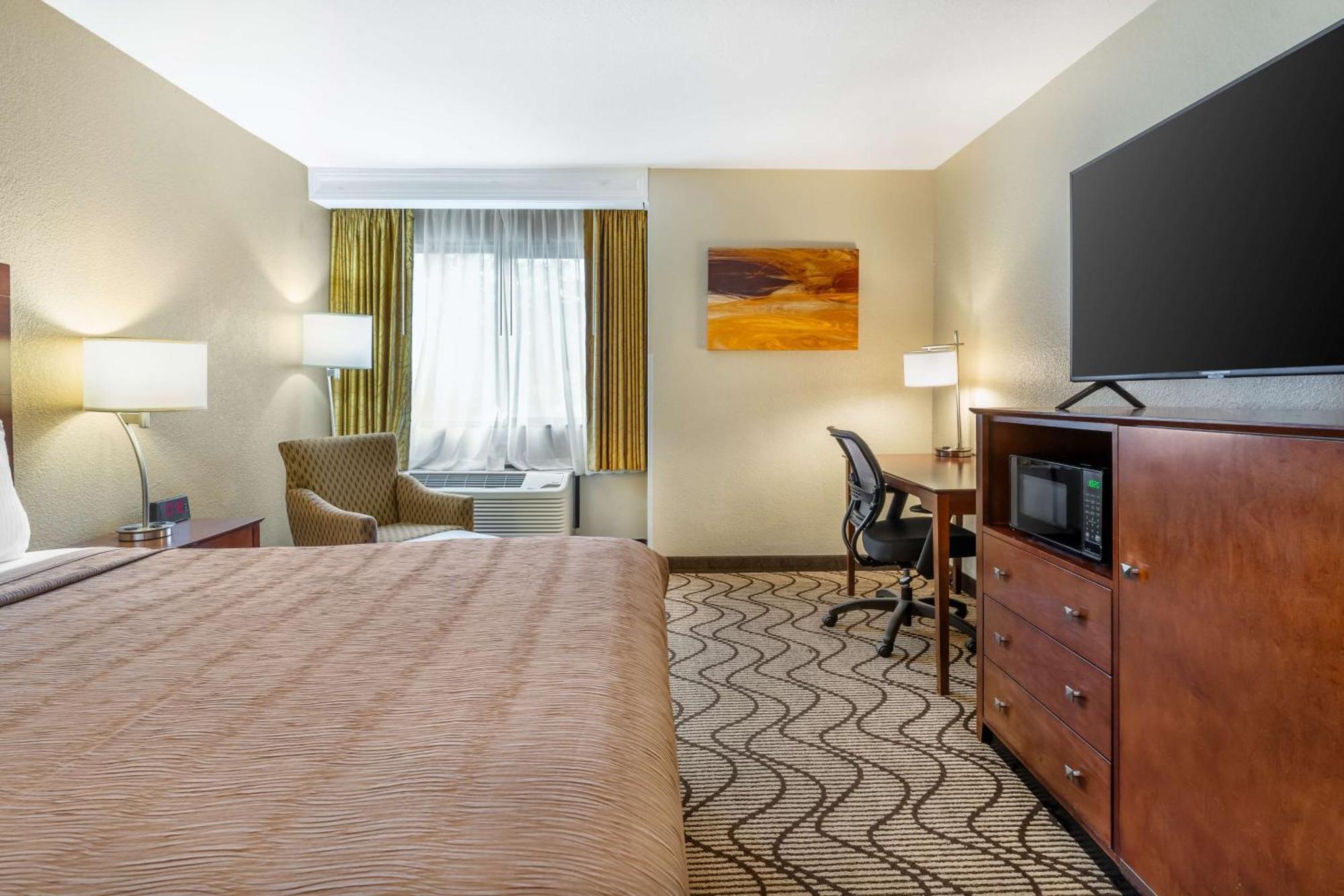Best Western John Muir Inn Martinez Bagian luar foto
