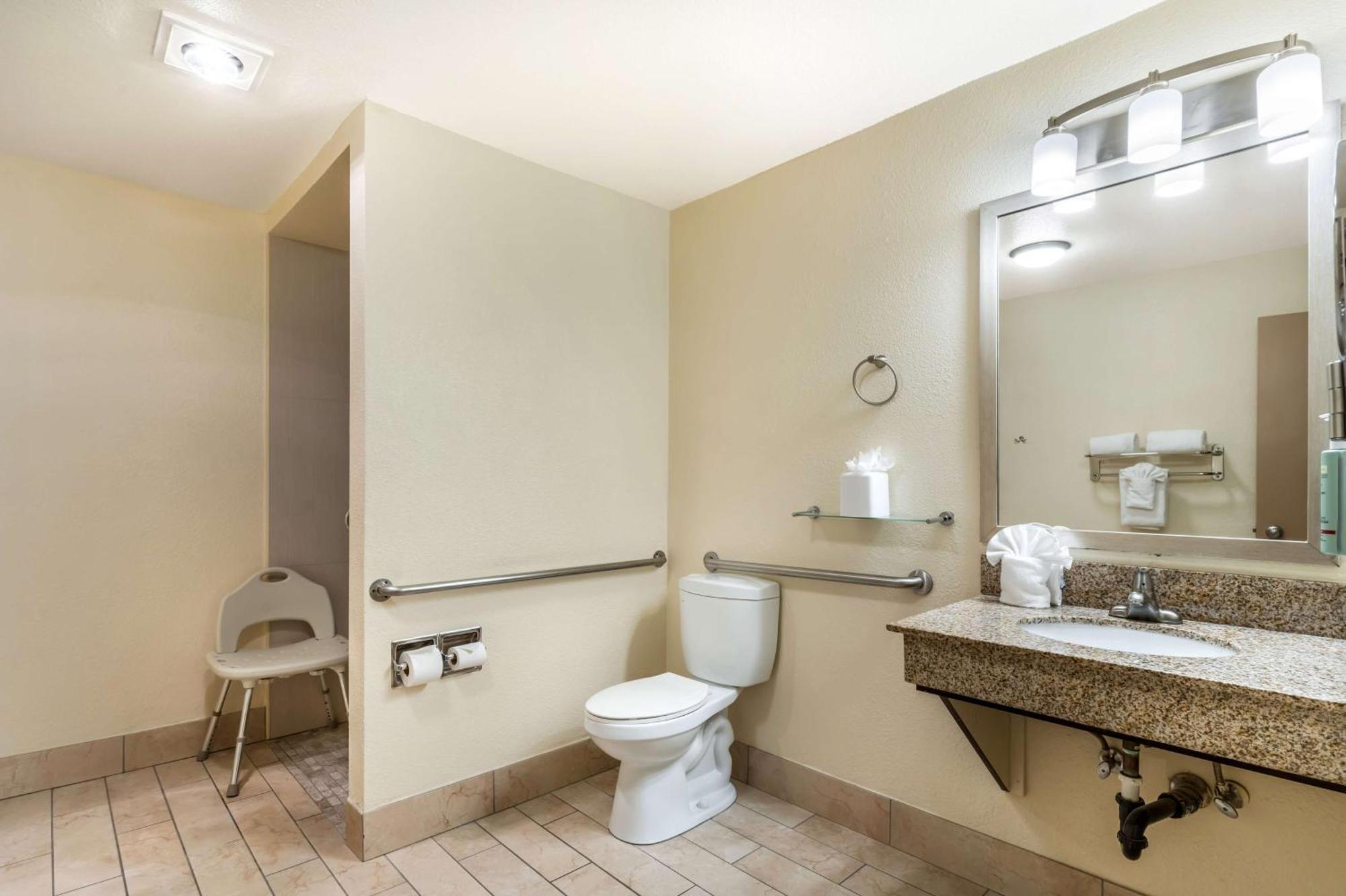 Best Western John Muir Inn Martinez Bagian luar foto