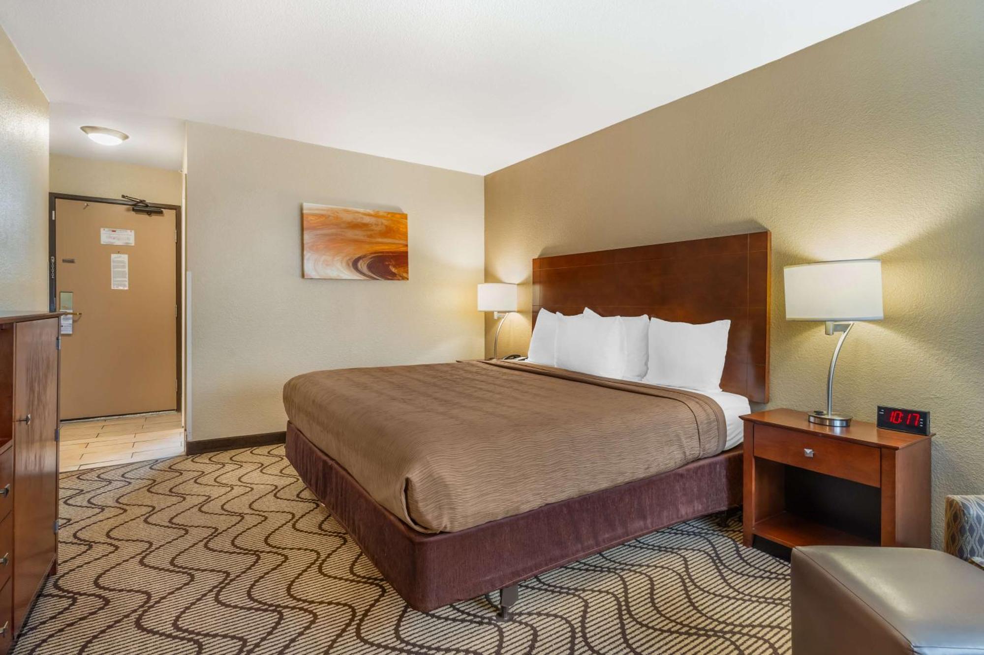 Best Western John Muir Inn Martinez Bagian luar foto