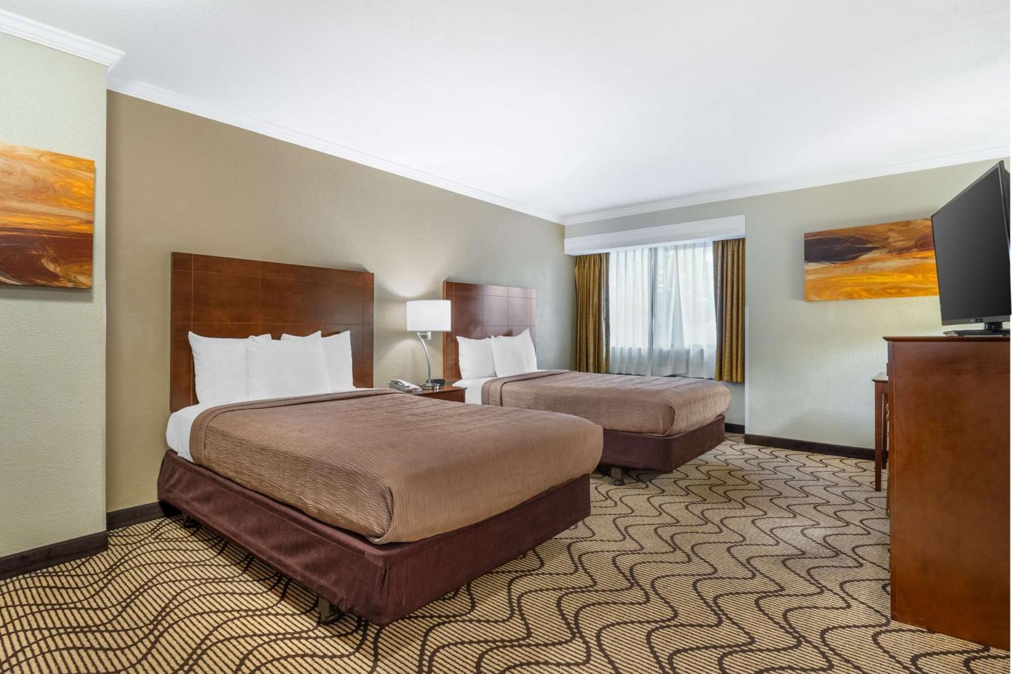 Best Western John Muir Inn Martinez Bagian luar foto