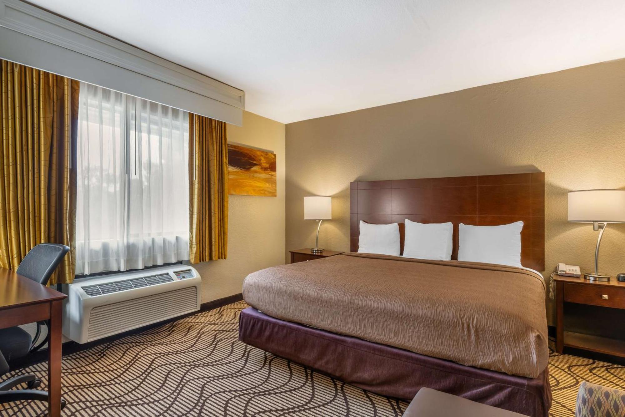 Best Western John Muir Inn Martinez Bagian luar foto