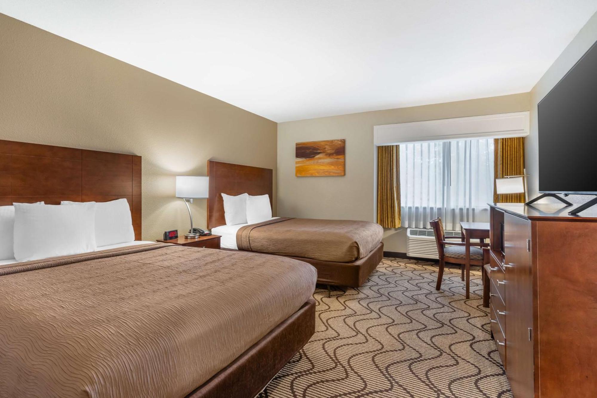 Best Western John Muir Inn Martinez Bagian luar foto