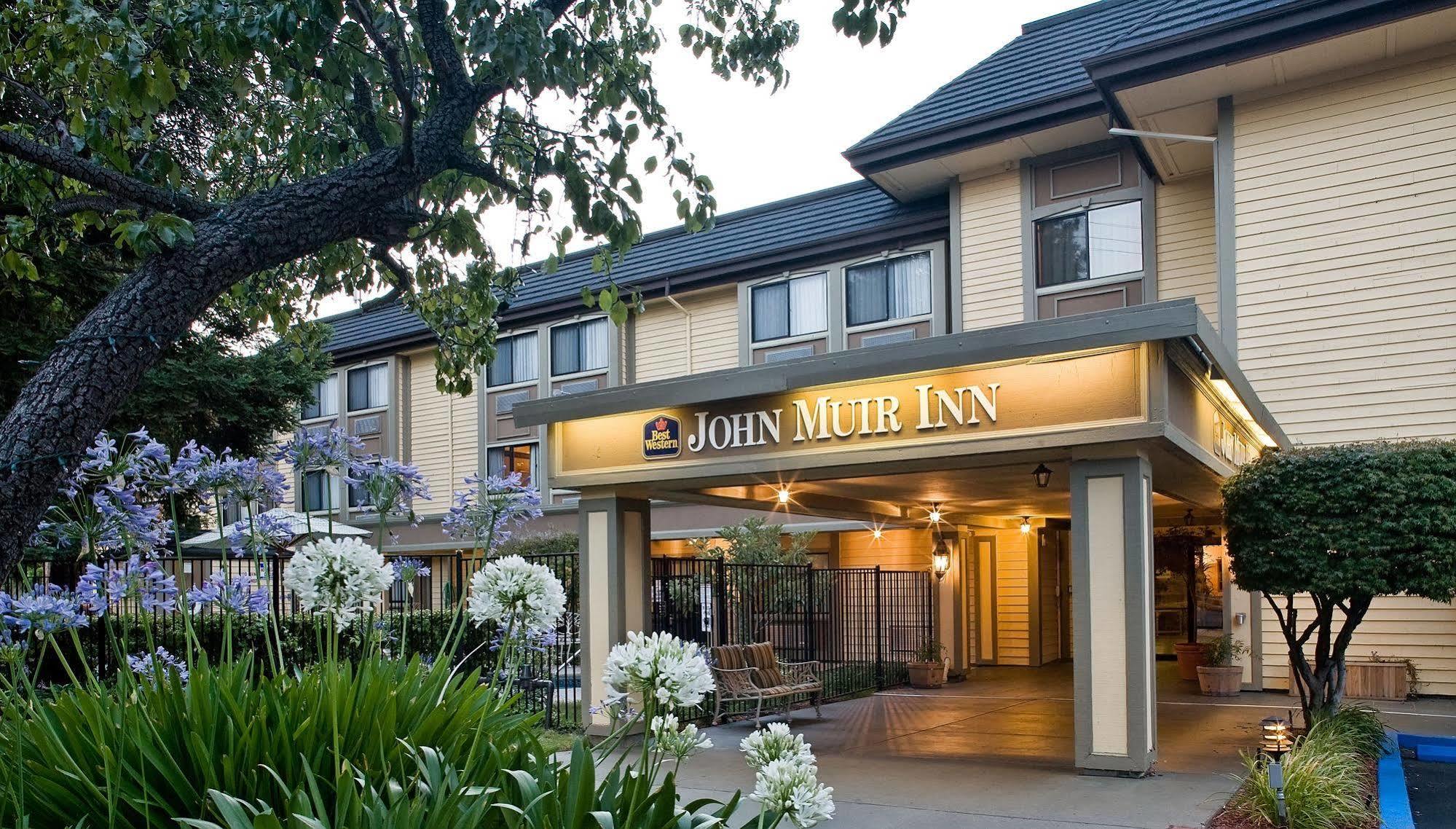 Best Western John Muir Inn Martinez Bagian luar foto